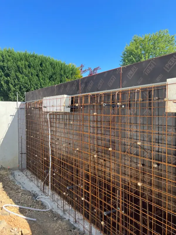 Architectural concrete fence, Šeberov – 3