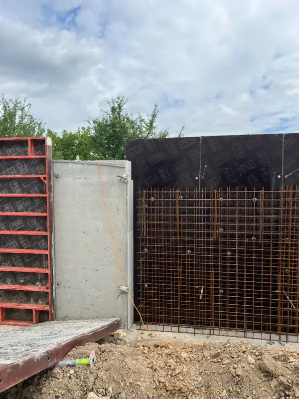 Architectural concrete fence, Šeberov – 13