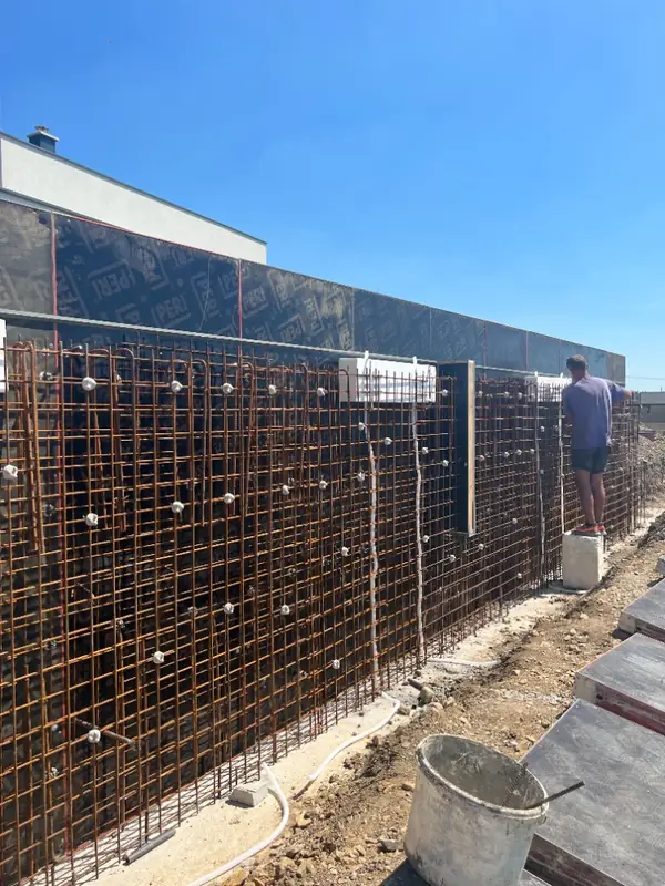 Architectural concrete fence, Šeberov – 17