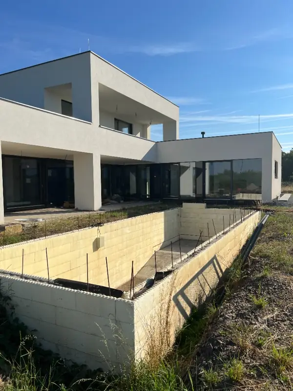 Architectural concrete fence, Šeberov – 20