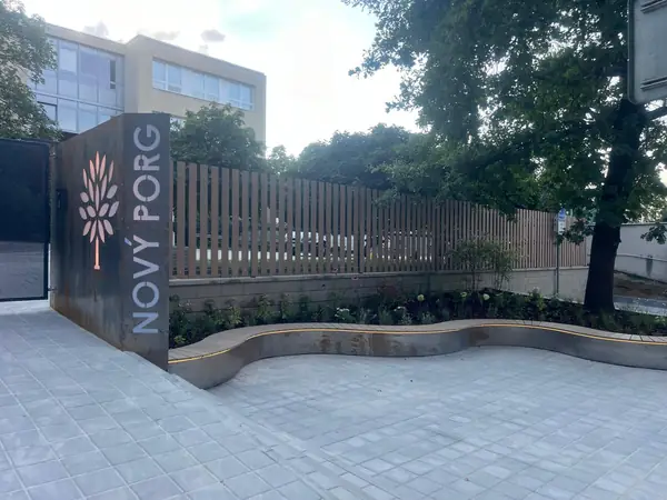 School entrance revitalization — Nový PORG – 3