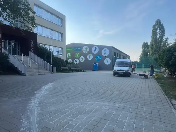 School entrance revitalization — Nový PORG – 8