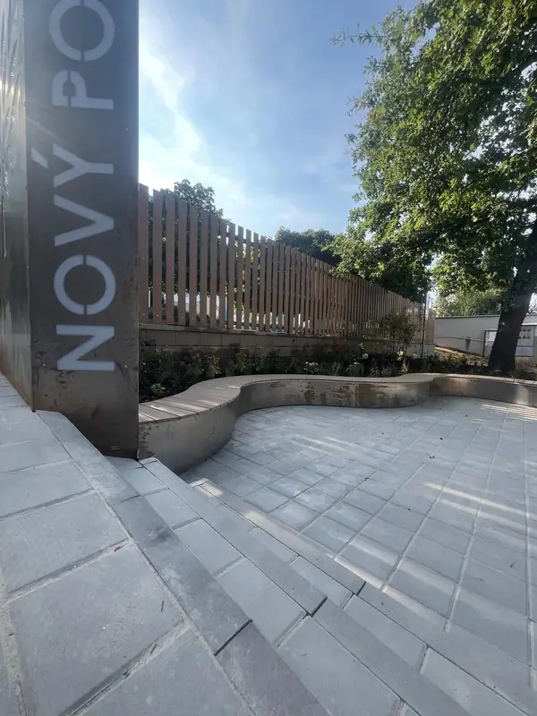 School entrance revitalization — Nový PORG – 10