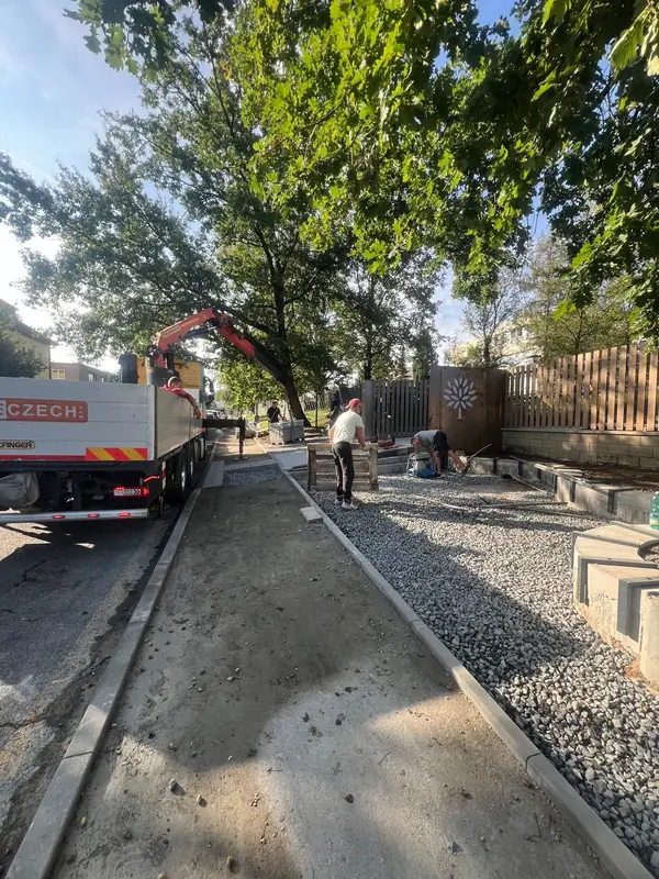 School entrance revitalization — Nový PORG – 23