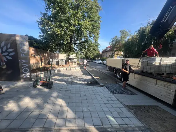 School entrance revitalization — Nový PORG – 24