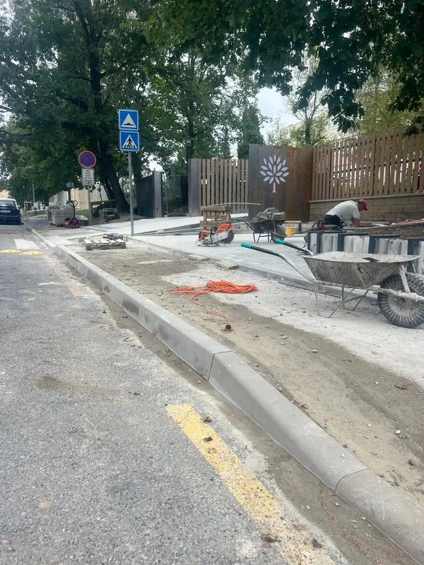 School entrance revitalization — Nový PORG – 25