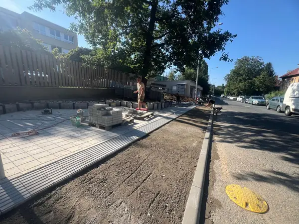 School entrance revitalization — Nový PORG – 26