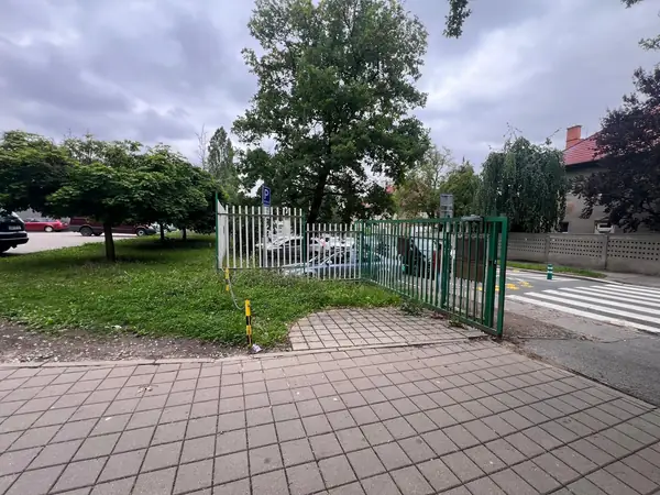 School entrance revitalization — Nový PORG – 39