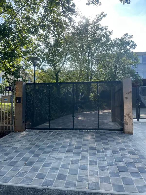 School entrance revitalization — Nový PORG – 51